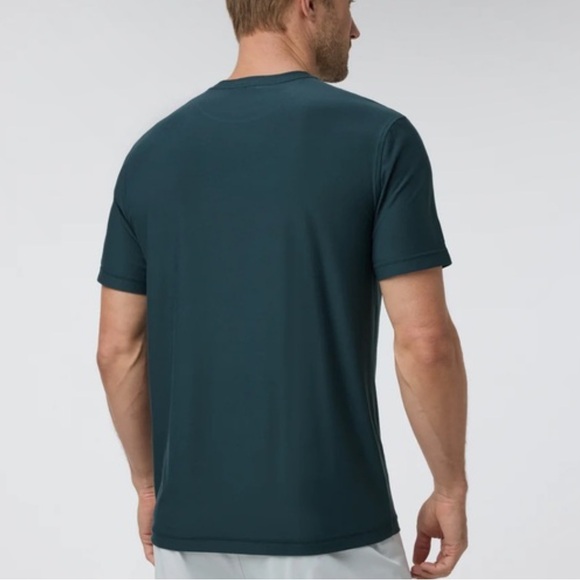 Vuori Men’s The Strato Tech Short Sleeve Performance Tee - Picture 2 of 4